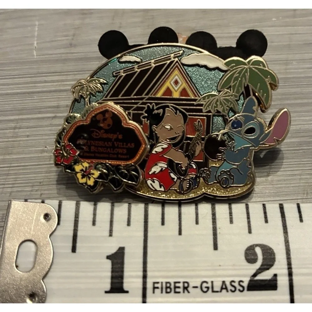Disney Pin 2015 LILO & STITCH Polynesian Villas and Bungalows Resort Exclusive